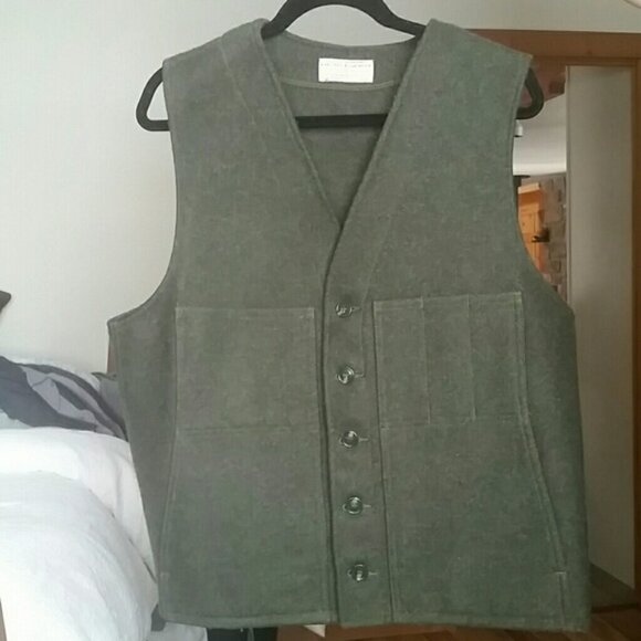Filson vest 100%Virgin wool - Picture 1 of 4
